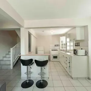 Holiday home Aumis 2mr, Fort-de-France